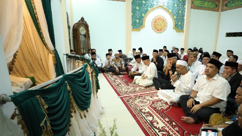 Ganjar Pranowo Ziarah, Tahlil dan Doa Bersama di Ponpes Al-Falak Bogor