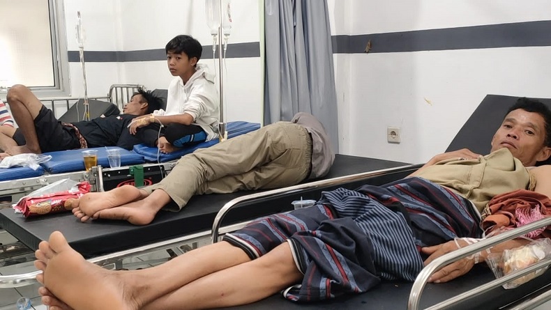 Belasan Warga Kanoman Cianjur Diduga Keracunan usai Santap Nasi Kotak Muludan