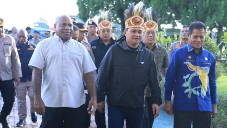 Jenderal Bintang 3 Polri Kunjungi Papua, Ada Apa?