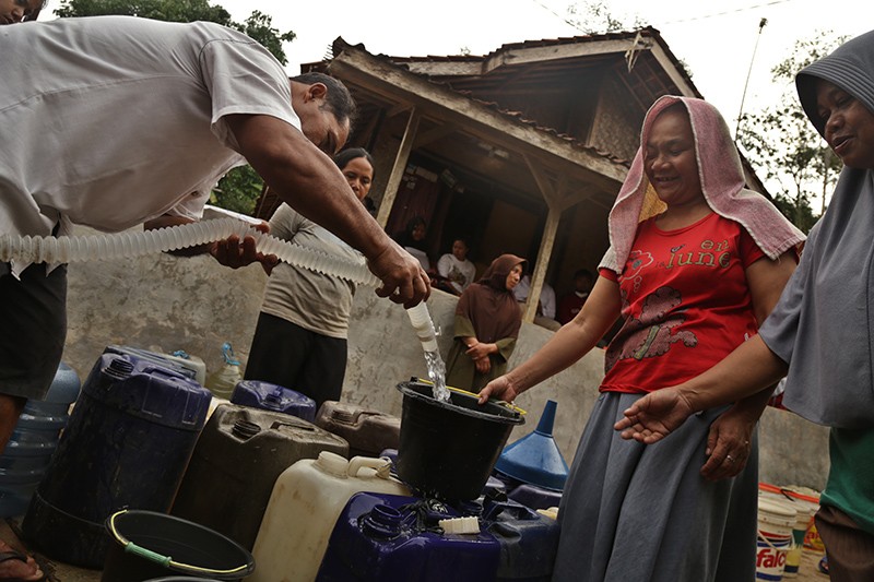 Warga Gunungguruh Sukabumi Sudah 4 Bulan Kesulitan Air Bersih - Bagian 2