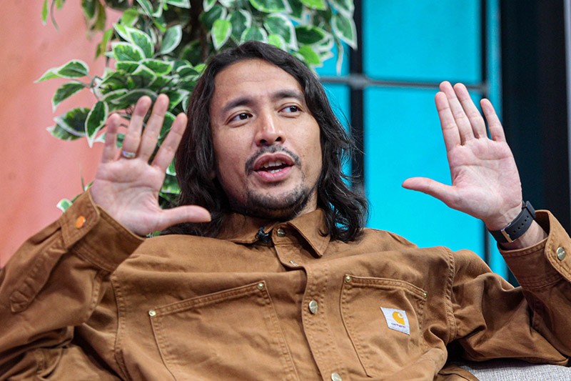 5 Tahun Penantian, Ello Akhirnya Rilis Single Do Over - Bagian 3