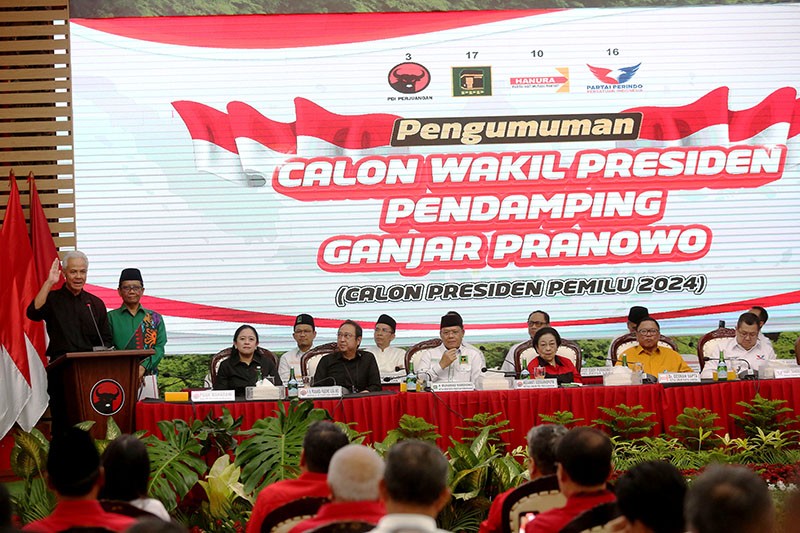 Pidato Politik Perdana Ganjar-Mahfud sebagai Pasangan Bakal Capres Cawapres - Bagian 4