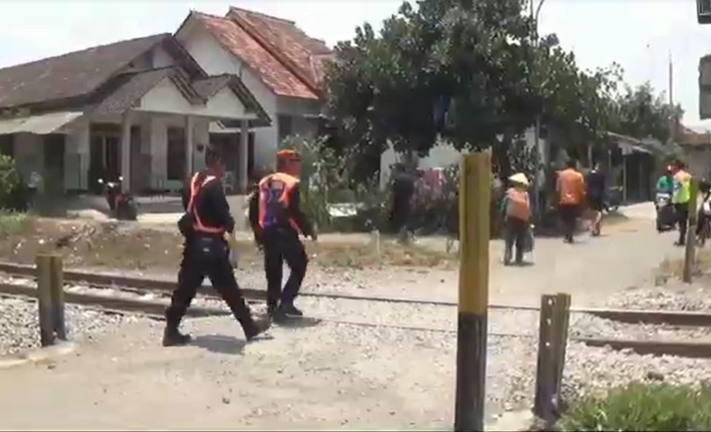Siswi SMK di Blitar Tewas Tertabrak Kereta Api Gajayana, Diduga Bunuh Diri 