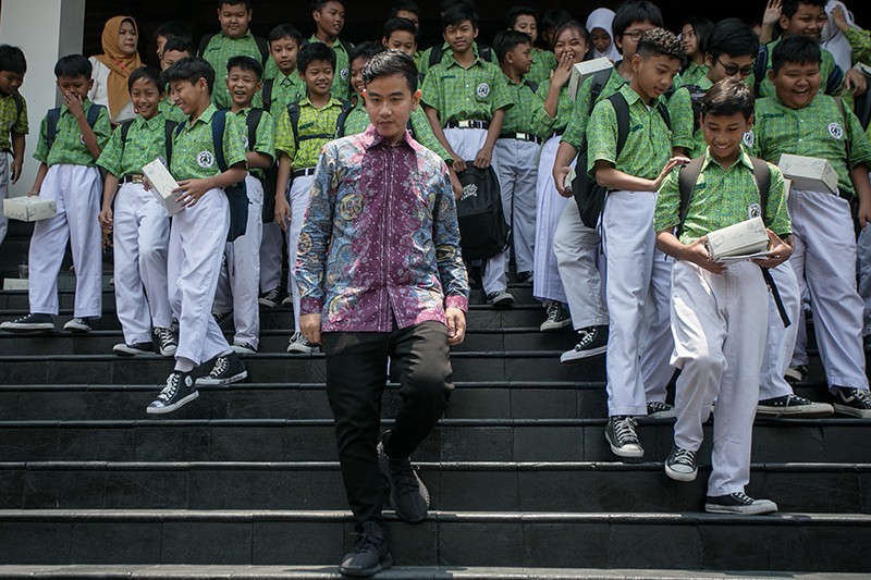 Intip Aktivitas Gibran di Tengah Isu Kandidat Bacawapres - Bagian 1