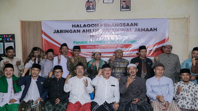 Ulama Se-Kuningan Harap Capres-Cawapres Ganjar-Mahfud Permudah Perizinan Ponpes