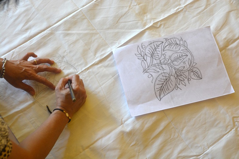 Semangat Ibu-Ibu Pelaku UMKM Membuat Batik - Bagian 3