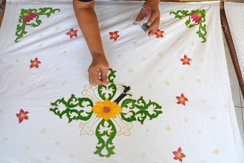 Semangat Ibu-Ibu Pelaku UMKM Membuat Batik - Bagian 2