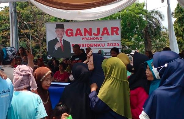 Sambut Pilpres dengan Kegembiraan, Ganjarist Bandarlampung Gelar Makan Murah Bareng Warga