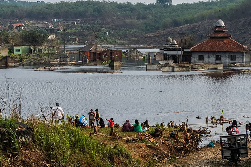 Kampung Tenggelam Jadi Lokasi Wisata Dadakan di Lebak - Bagian 1