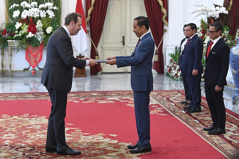 Presiden Jokowi Terima Surat Kepercayaan dari 12 Duta Besar LBBP Negara Sahabat - Bagian 3