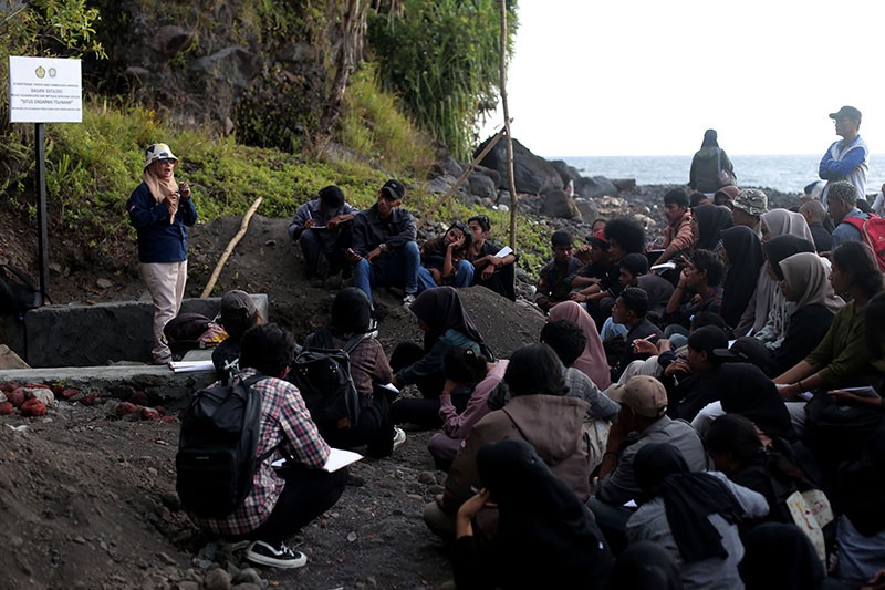 Sejarah Bencana Tsunami di Ternate Setelah Letusan Gunung Gamalama  - Bagian 2
