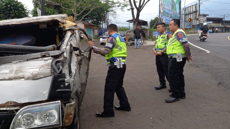 Identitas Lengkap Korban Kecelakaan Maut Di Ciloto Cianjur, 4 Orang ...