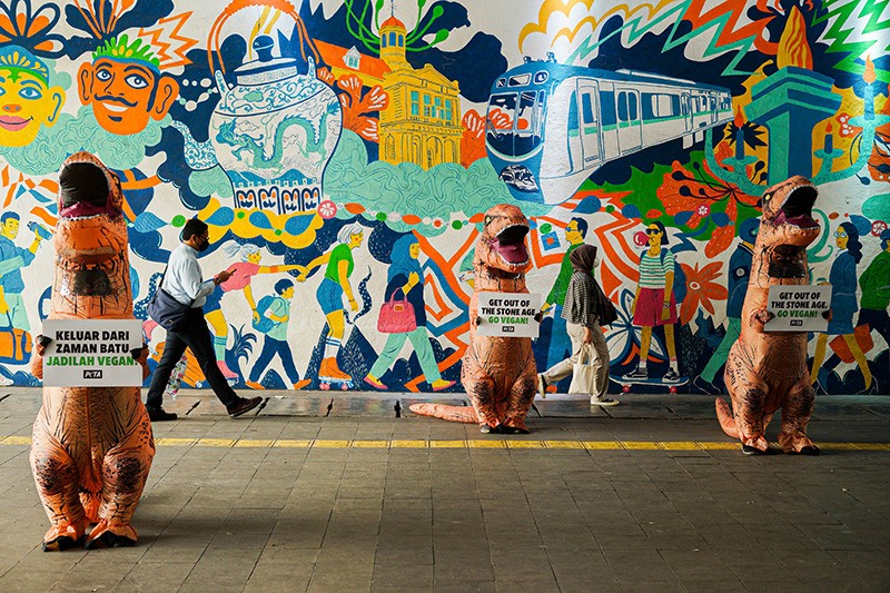 Ketika T-Rex Ajak Masyarakat Terapkan Gaya Hidup Vegan - Bagian 4