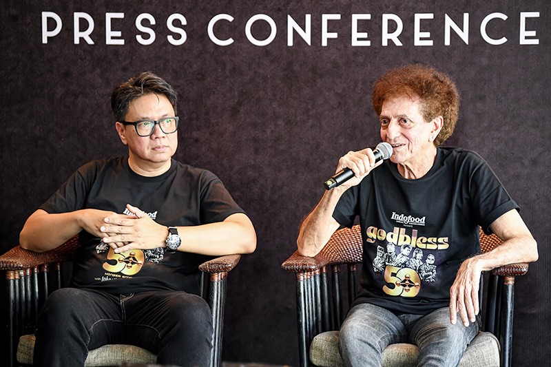 Konser Emas 50 Tahun God Bless Kolaborasi dengan Musisi Top Tanah Air - Bagian 2