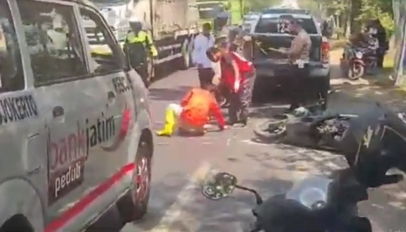 Kecelakaan di Mojokerto, Guru SD Tewas Terlindas Truk saat Pulang Sekolah