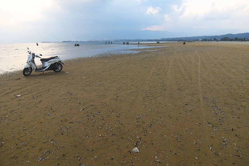 Danau Terluas di Sulawesi Tengah Kering akibat Kemarau Panjang  - Bagian 2