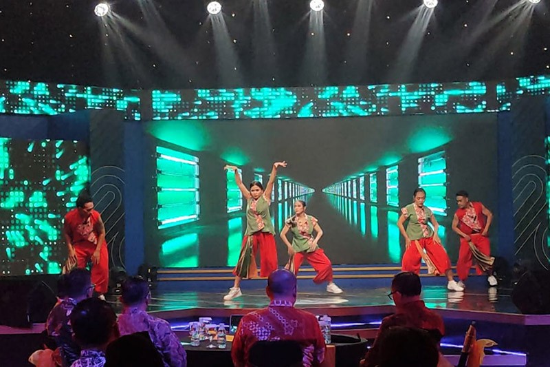 Kemeriahan Malam Inagurasi Indonesia Visionary Leader 2023 Dibuka dengan Tarian Kontemporer - Bagian 1