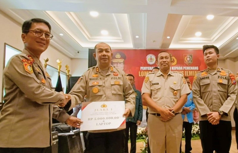 Peringati Hari Sarjana Indonesia, BCA Dukung Lomba Karya Tulis Ilmiah STIK Lemdiklat Polri - Bagian 1