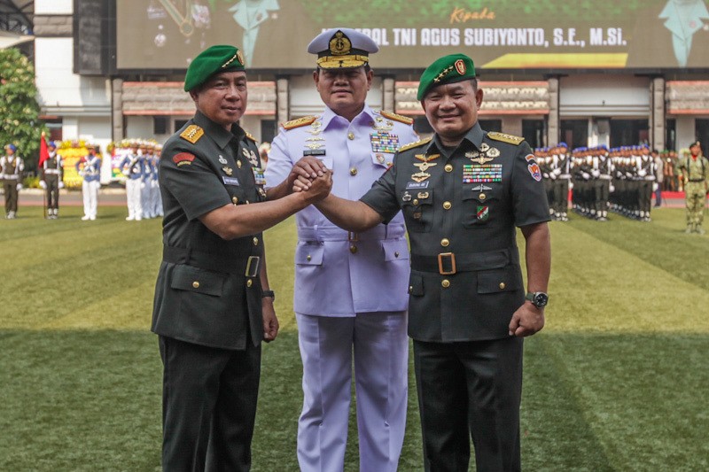 Salam Komando, Jenderal Dudung Serahkan Jabatan KSAD kepada Jenderal Agus Subiyanto - Bagian 1