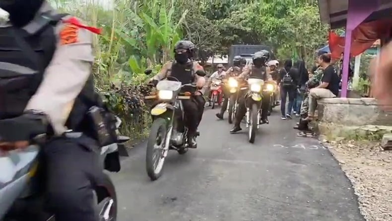 Penggerebekan 2 Terduga Teroris Di Sukabumi, Pengamanan Libatkan 3 Polres