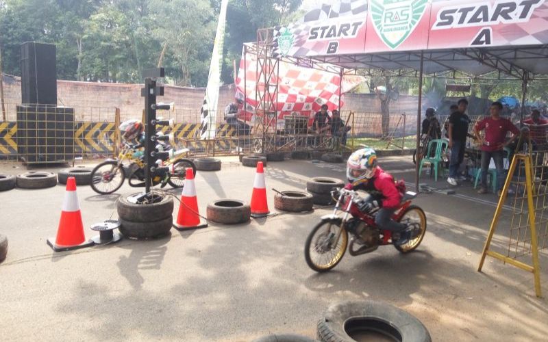 DPC PDIP Solo Gelar Lomba Drag Bike Piala Ganjar Pranowo, Ramaikan Hari Sumpah Pemuda