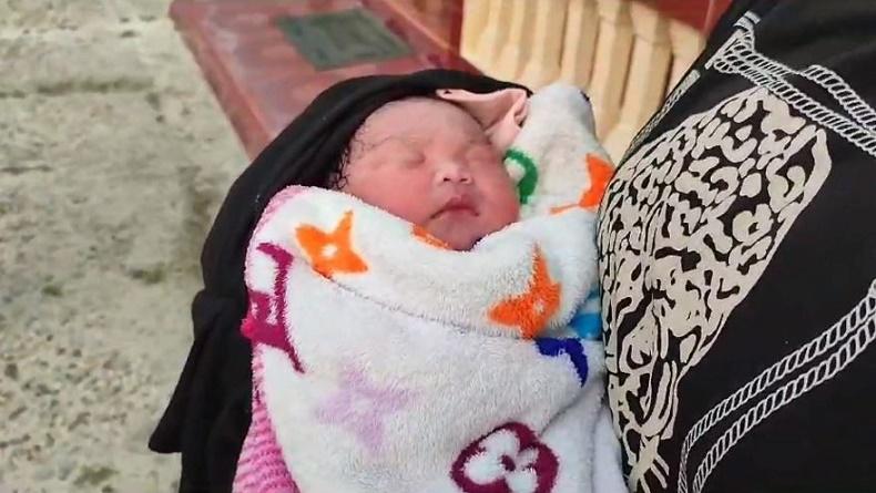 Palangka Raya Geger, Bayi Perempuan Ditemukan di Teras Rumah Warga