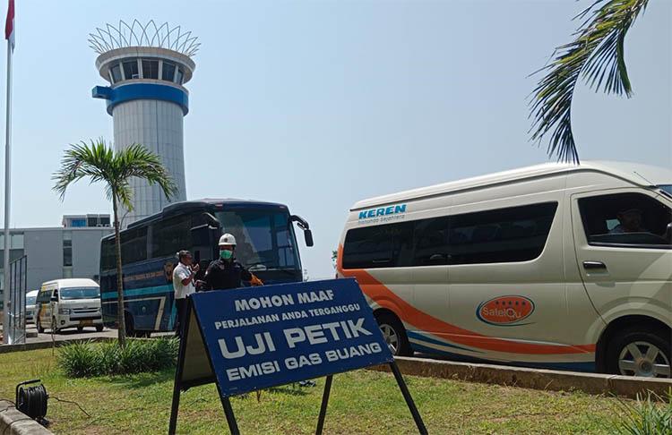 182 Kendaraan Operasional di Bandara YIA Diuji Emisi