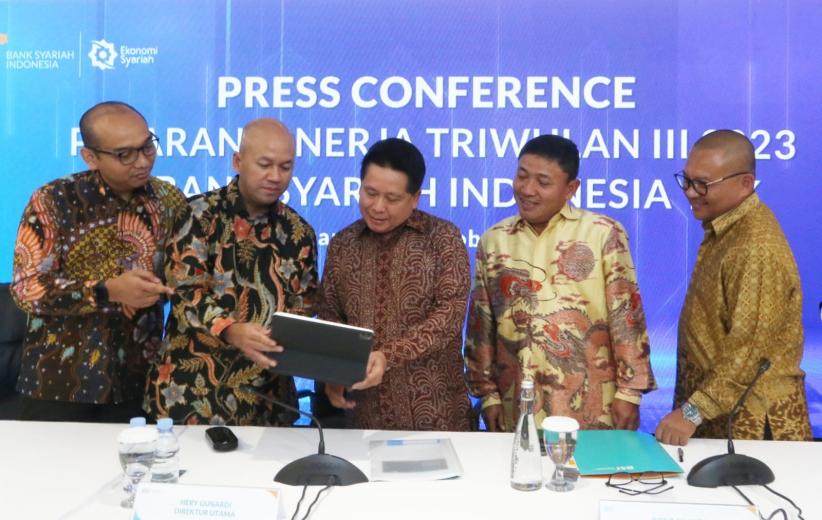 Market Share Perbankan Syariah Terus Meningkat, Laba BSI Tumbuh 31 Persen - Bagian 2