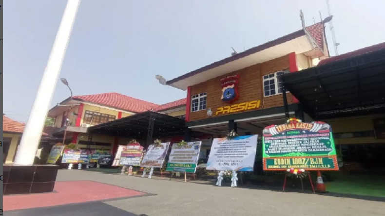 Polresta Banjarmasin Banjir Kiriman Bunga usai Tangkap Kelompok Pasber yang Teror Warga