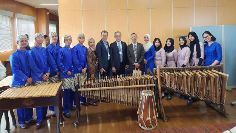 Musik Angklung Meriahkan Acara Penyerahan Beasiswa Hashiya Scholarship Foundation di Tokyo