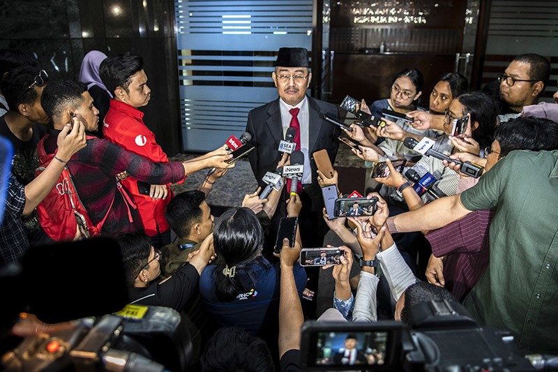 MKMK Jadwalkan Pemeriksaan Kedua terhadap Ketua MK Anwar Usman - Bagian 1