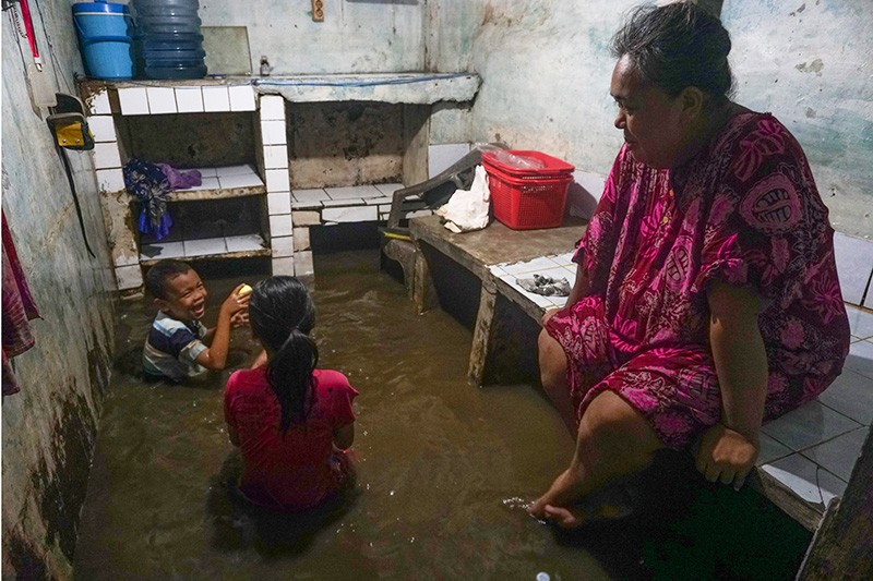 Hujan Deras, 54 RT di Jakarta Terendam Banjir - Bagian 1