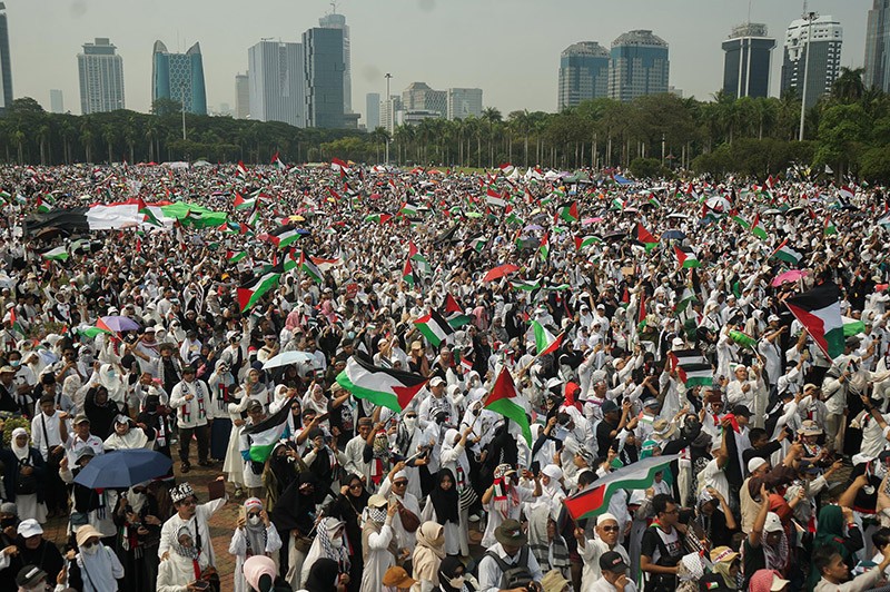 Merinding, Melihat Lautan Manusia Bela Palestina di Monas - Bagian 3