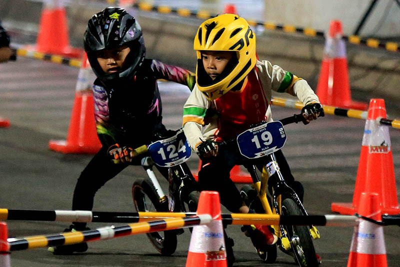 Wajah-Wajah Lucu Atlet Cilik Push Bike - Bagian 5