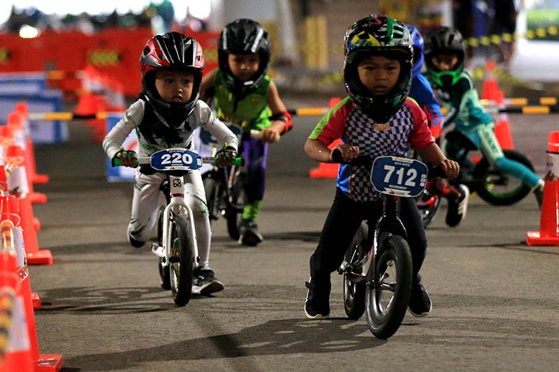 Wajah-Wajah Lucu Atlet Cilik Push Bike - Bagian 8