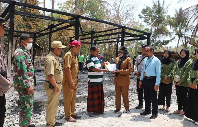 title Baznas Kulonprogo Salurkan Bantuan Bedah Rumah untuk Korban Kebakaran di Pengasih Baznas Kulonprogo Salurkan Bantuan Bedah Rumah untuk Korban Kebakaran di Pengasih