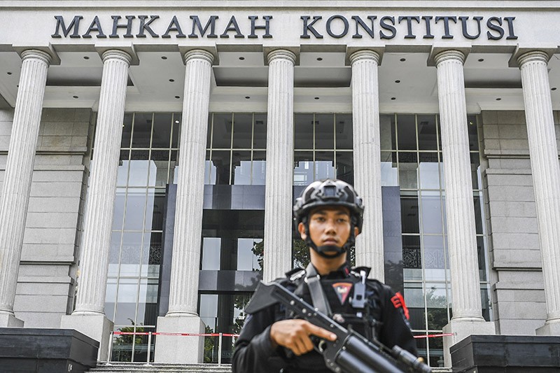 Gedung MK Dijaga Ketat saat Pembacaan Putusan MKMK - Bagian 2