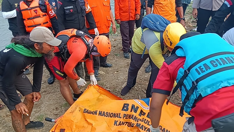 Bocah Hanyut di Sungai Citarum KBB Ditemukan, Kondisi Meninggal