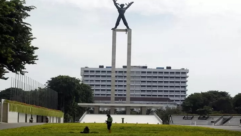 Sejarah Lapangan Banteng Jakarta, Bukti dari Pembebasan Irian Barat