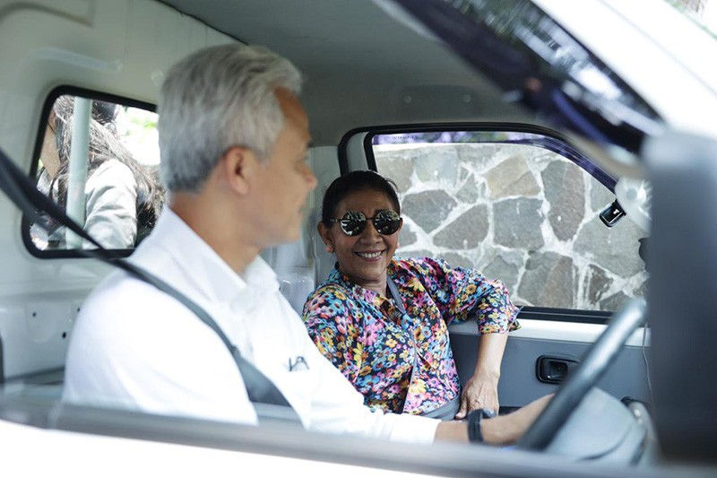 Momen Ganjar Pranowo Temui Susi Pudjiastuti: Wonder Women from Pangandaran - Bagian 5