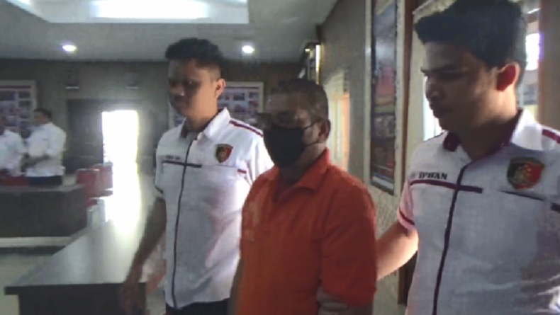 title Penuhi Kebutuhan 2 Istri, Mantan Kades di Paluta Korupsi Dana Desa hingga Rp486 Juta Penuhi Kebutuhan 2 Istri, Mantan Kades di Paluta Korupsi Dana Desa hingga Rp486 Juta
