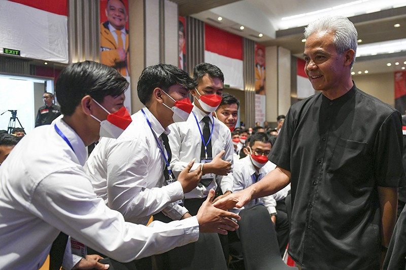 Ganjar Pranowo Berikan Pembekalan kepada Pekerja Migran Indonesia - Bagian 2