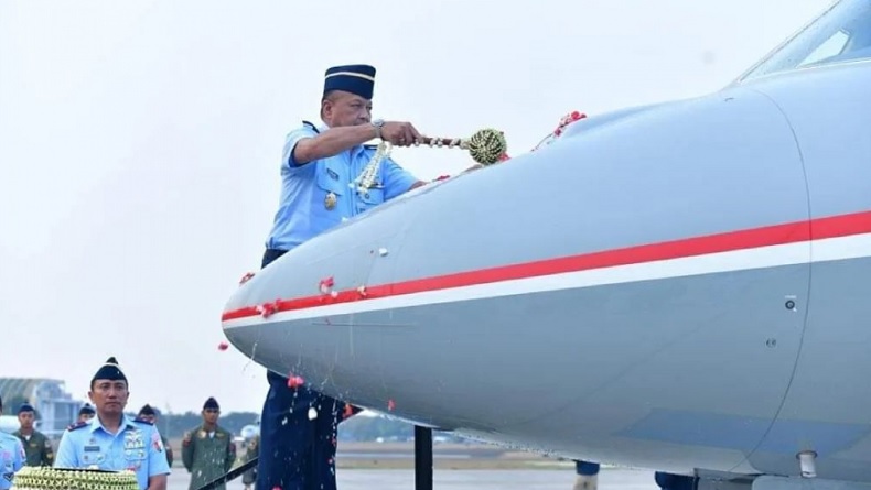 Tambah Kekuatan, TNI AU Terima Pesawat Jet Canggih Falcon 8X A-0801 Buatan Prancis