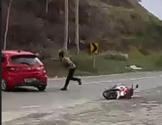 Polisi Ditabrak saat Kejar Mobil Pencuri Uang Agen Bank di Lampung