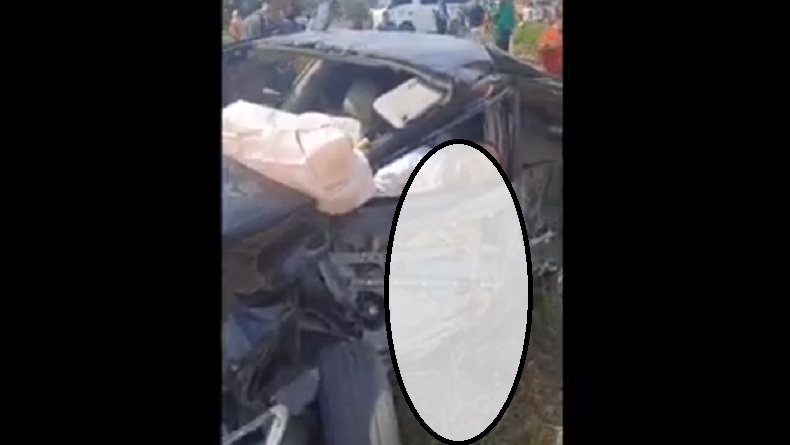Kecelakaan di Serdang Bedagai Sumut, Sedan Corolla Altis Ringsek Dihantam Kereta