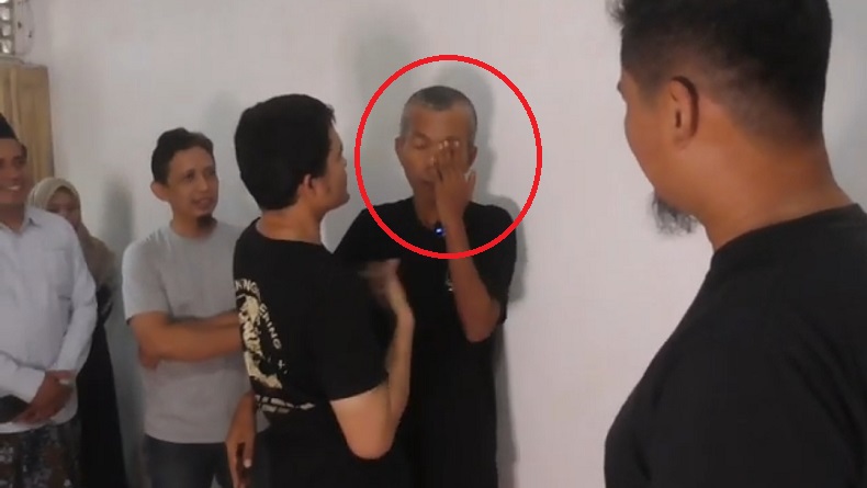 title Enuh Nugraha Alumnus Teknik Kelautan ITB Nangis Saat Dijemput Teman Seangkatan 97 Enuh Nugraha Alumnus Teknik Kelautan ITB Nangis Saat Dijemput Teman Seangkatan 97