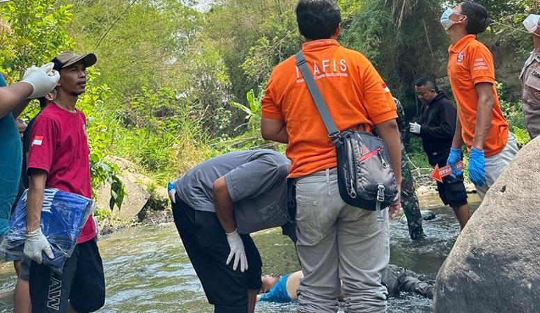 Geger Penemuan Mayat Di Bawah Jembatan Kali Ndas Gandul Boyolali ...