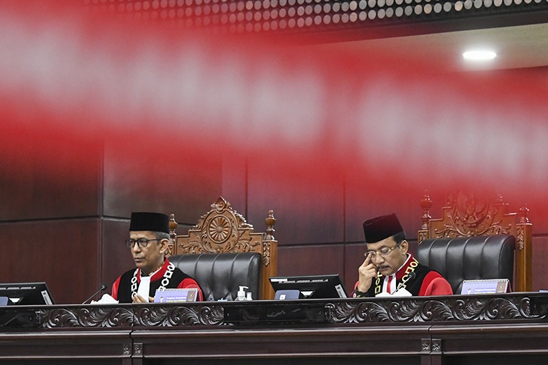 Suhartoyo Sah Menjadi Ketua MK Gantikan Anwar Usman - Bagian 2