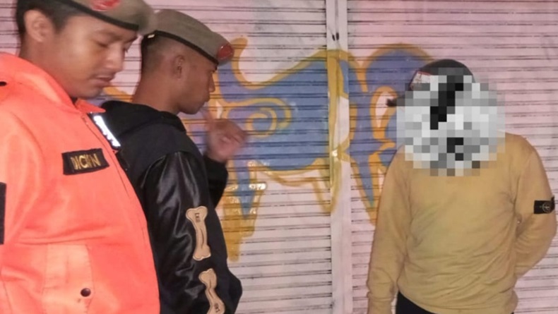 Tepergok Coret Dinding Asia Afrika Bandung, Pelaku Vandalisme Jadi Tersangka