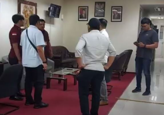 Kejati Bali Sita Rp100 Juta Kasus OTT Pungli 5 Pegawai Imigrasi, 1 Jadi Tersangka